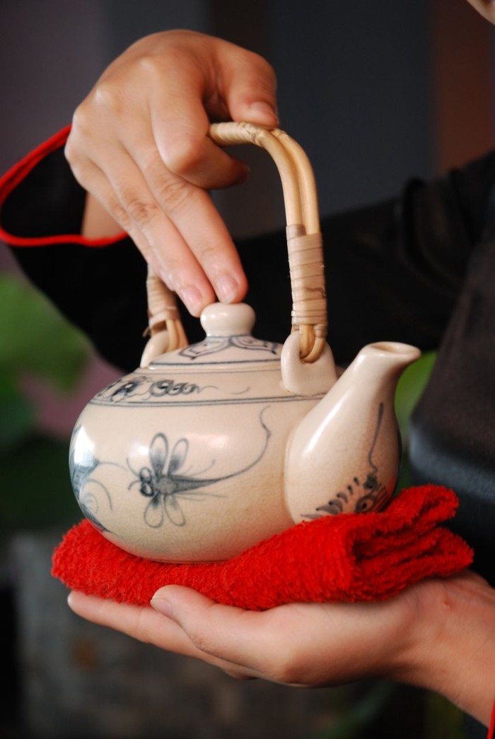Cách dùng cũng đơn giản: thông thường nhất là dùng dạng hãm với nước sôi hoặc trà.